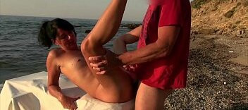 Image Anstehen am Strand, um einen leckeren Arsch zu ficken