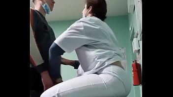 Image Krankenschwester und ihre Patientin werden geil