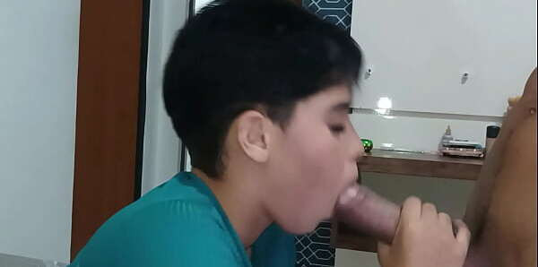 Image Vollbusige Brasilianerin mit großem Arsch gibt mir einen super Blowjob